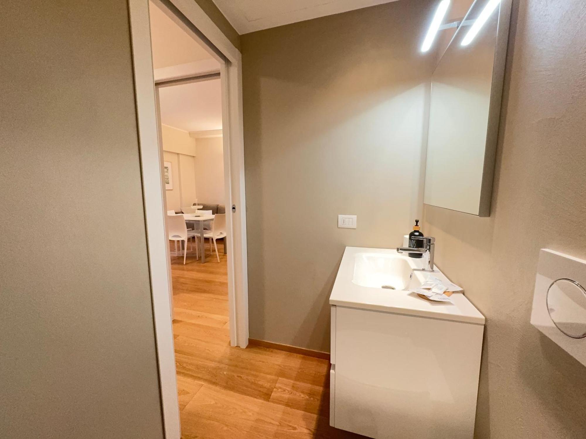 Apartment Citylife, Sempione, Close To Metro M5 Mailand